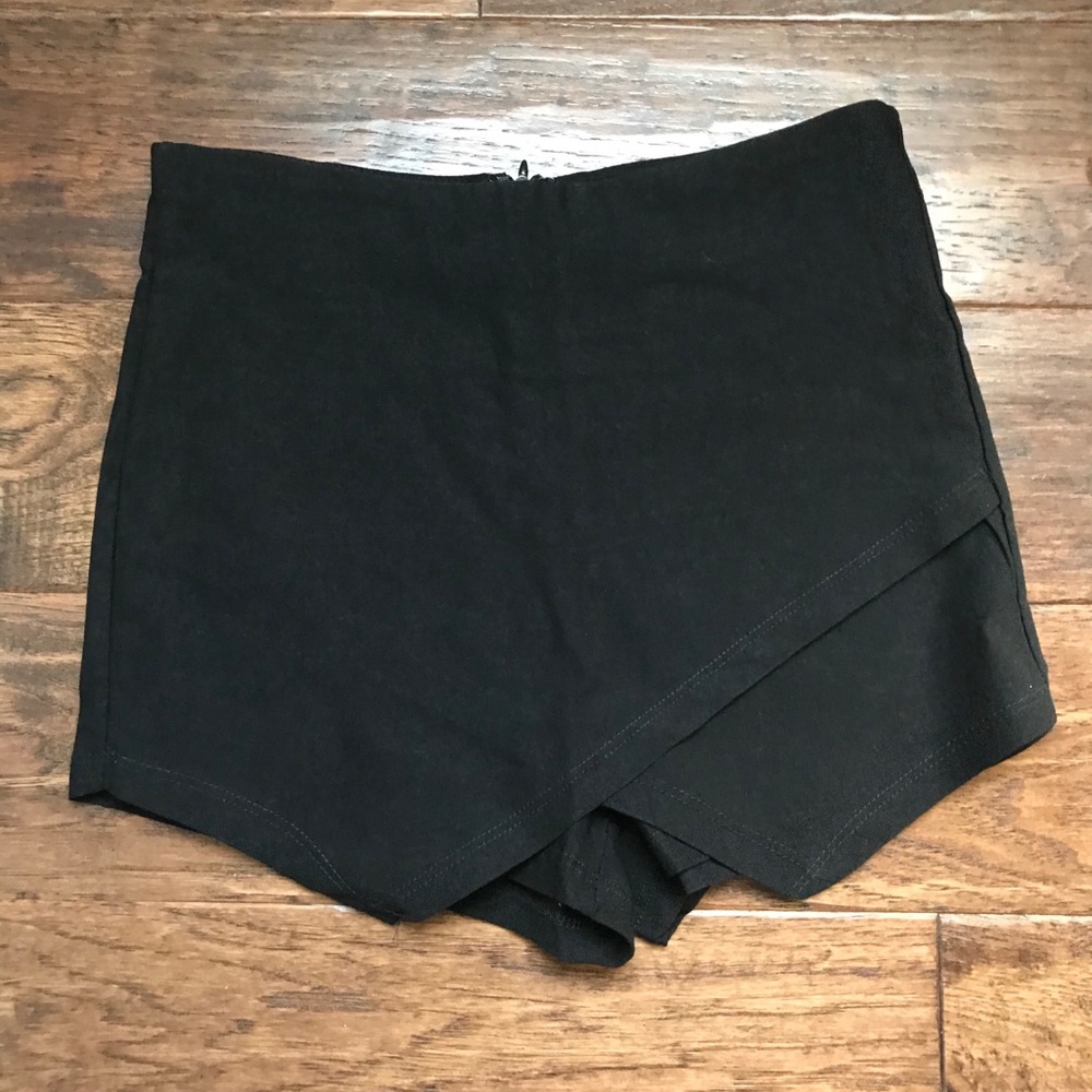 women’s skort